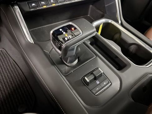 Certified 2025 GMC Sierra 1500 Denali Ultimate image 16