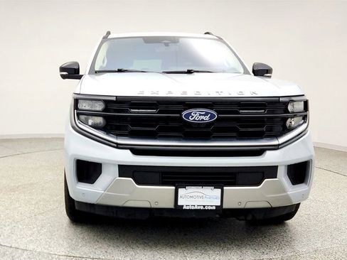 Used 2025 Ford Expedition Max Platinum image 2