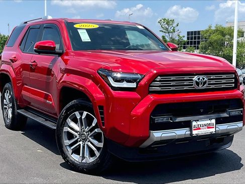 Used 2025 Toyota 4Runner Limited w/ Tow Technology Package AWD/4WD image 2