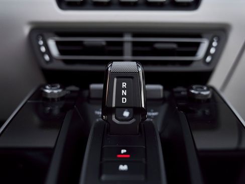 Used 2022 Porsche 911 Turbo S image 61