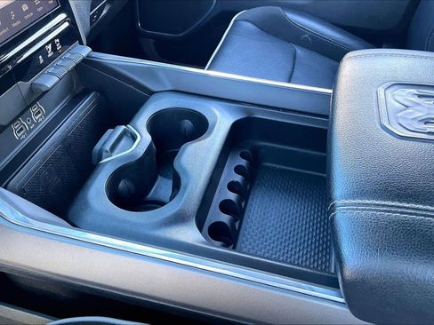 Used 2025 RAM 1500 Laramie image 17