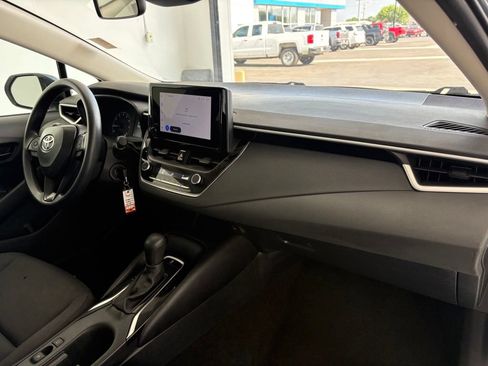 Used 2024 Toyota Corolla LE FWD image 33