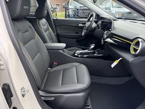 New 2026 Chevrolet Trax ACTIV w/ Driver Confidence Package image 28
