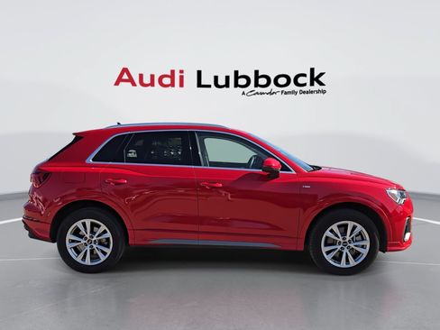 Certified 2025 Audi Q3 2.0T Premium AWD/4WD image 9