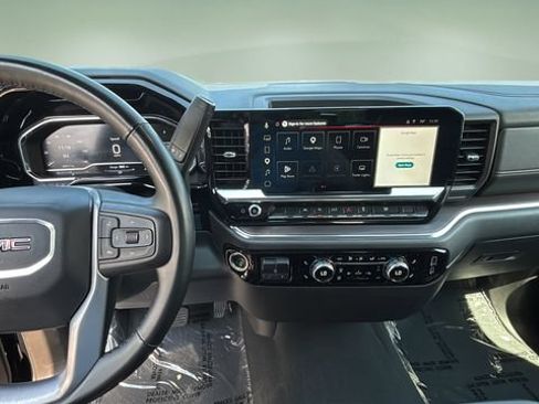 Used 2025 GMC Sierra 1500 SLT RWD image 11