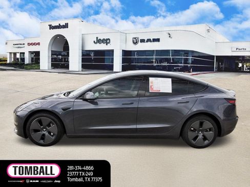 Used 2023 Tesla Model 3 Standard Range RWD image 4