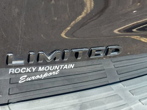Used 2022 Ford Expedition Max Limited AWD/4WD image 19