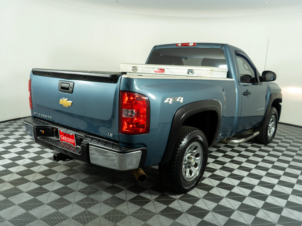 Used 2011 Chevrolet Silverado 1500 W/T w/ LS Package AWD/4WD image 6