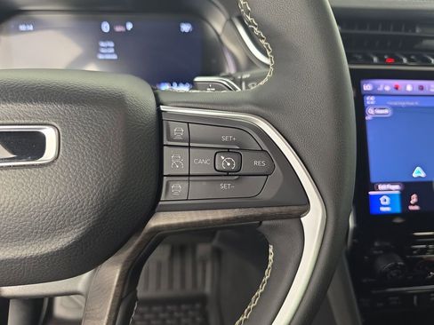 Used 2025 Jeep Grand Cherokee L Limited RWD image 22