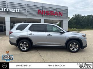 Used 2025 Honda Pilot EX-L video 4