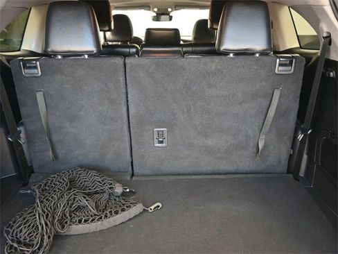 Used 2022 Toyota Highlander XLE image 14