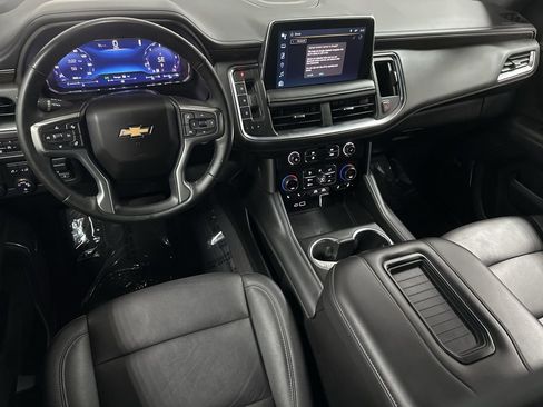 Used 2024 Chevrolet Tahoe LT w/ LT Signature Package image 12