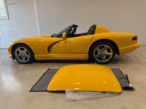 Used 2001 Dodge Viper RT/10 RWD image 30