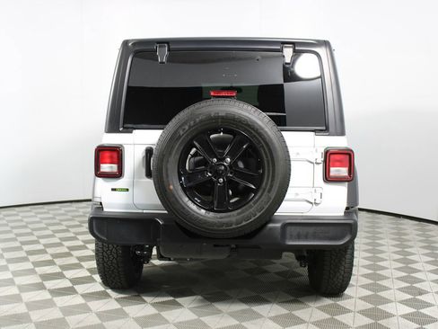 Used 2020 Jeep Wrangler Unlimited Sport image 38