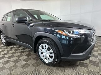Used 2022 Toyota Corolla Cross L AWD/4WD video 2