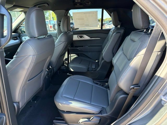 New 2027 Ford Explorer Active w/ Active Comfort Package AWD/4WD image 7