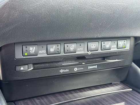 Used 2020 Lexus ES 350 w/ Accessory Package FWD image 17