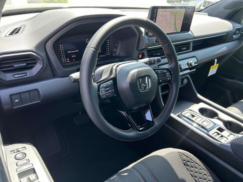 New 2026 Honda Pilot Sport image 4