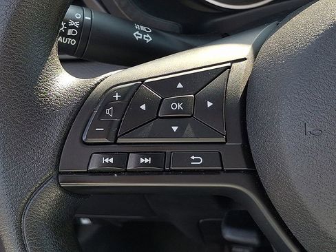 Used 2024 Nissan Sentra S FWD image 17