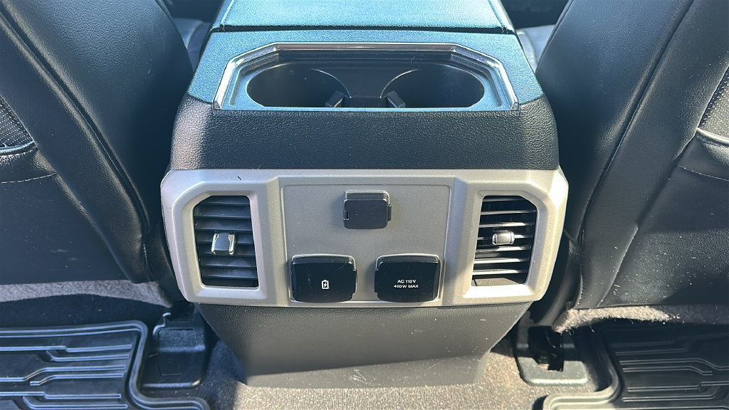 Used 2019 Ford F250 Lariat w/ Lariat Ultimate Package AWD/4WD image 33