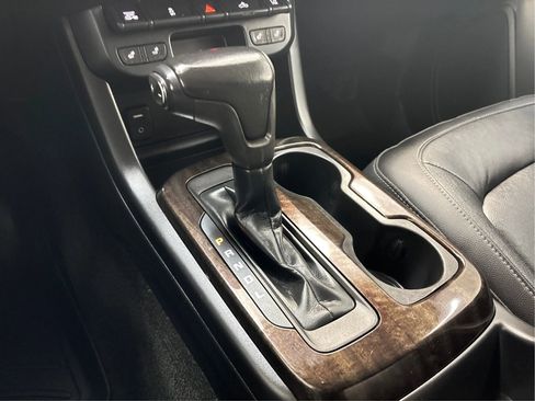 Used 2017 GMC Canyon SLT w/ Driver Alert Package image 46