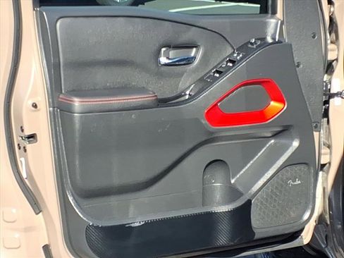 Used 2023 Nissan Frontier PRO-4X w/ Pro-4X Premium Package image 17