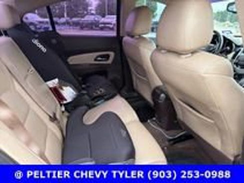 Used 2013 Chevrolet Cruze LT FWD image 12