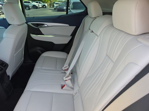 Certified 2025 Buick Envision Avenir AWD/4WD image 12