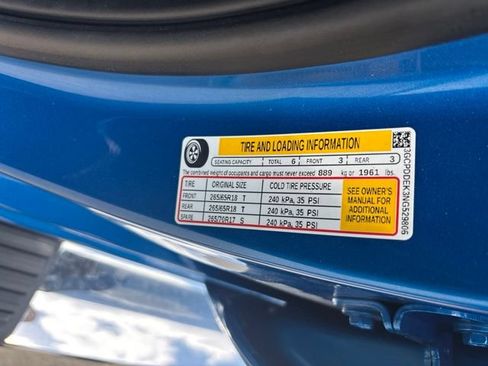 Used 2022 Chevrolet Silverado 1500 LT w/ Convenience Package II AWD/4WD image 17
