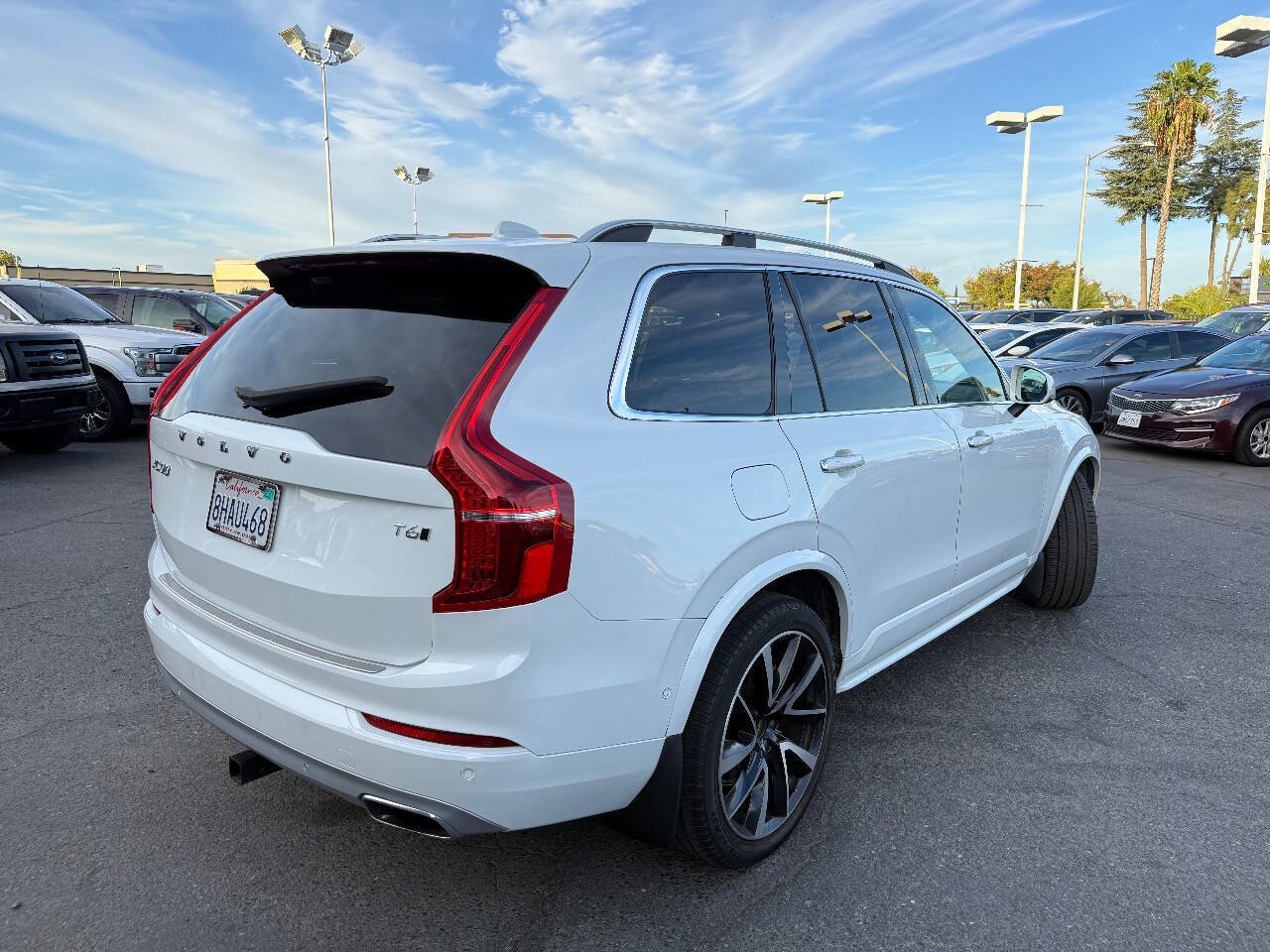 Used 2019 Volvo XC90 T6 Momentum w/ Advanced Package AWD/4WD image 7