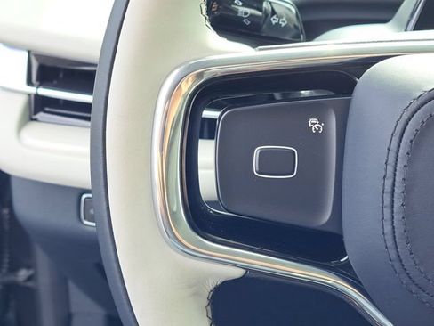 New 2026 Lincoln Navigator L Premier AWD/4WD image 36