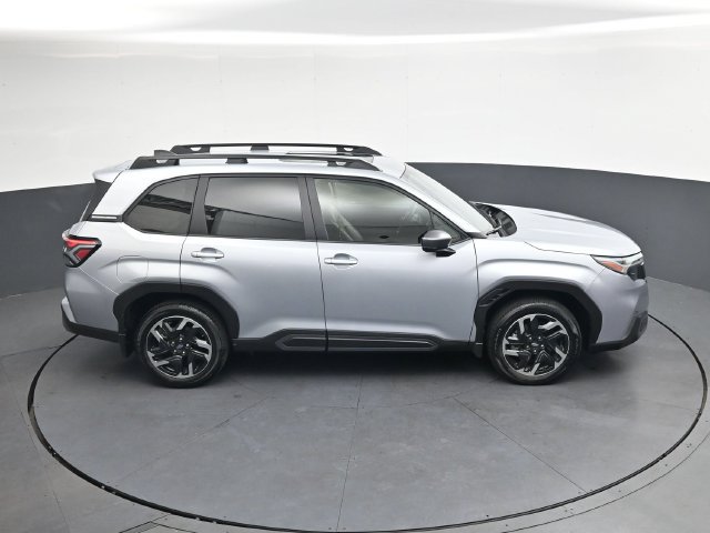 Used 2025 Subaru Forester Limited AWD/4WD image 24