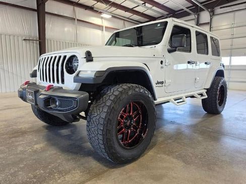 Used 2020 Jeep Wrangler Unlimited Sahara AWD/4WD image 2