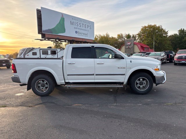 Used 2009 Dodge Ram 1500 Truck SLT w/ Chrome Accents Group AWD/4WD image 4
