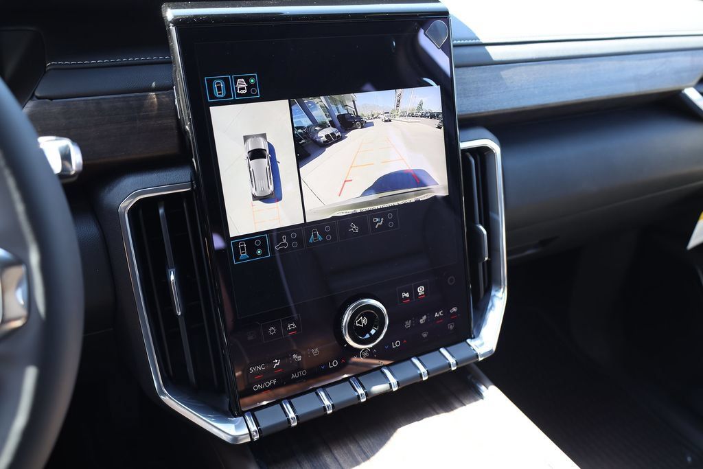 New 2027 GMC Acadia Denali Ultimate AWD/4WD image 15