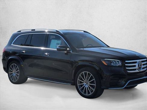 New 2026 Mercedes-Benz GLS 580 4MATIC image 7