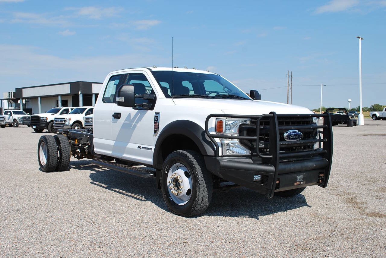 Used 2020 Ford F550 4x4 SuperCab Super Duty w/ Power Equipment Group image 4