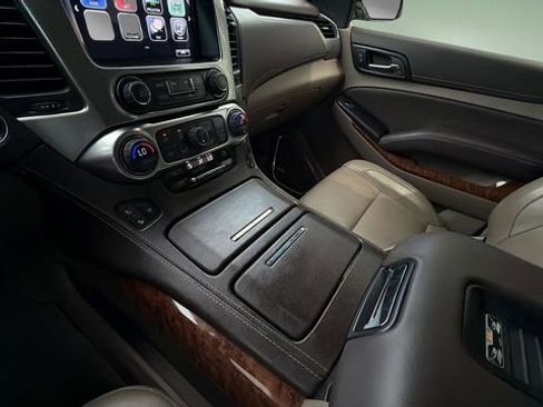 Used 2019 Chevrolet Tahoe Premier AWD/4WD image 14