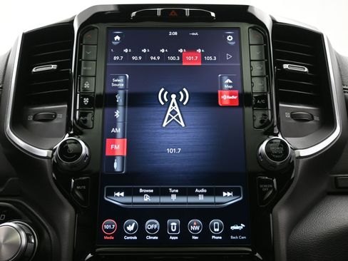 Used 2021 RAM 1500 Laramie image 28