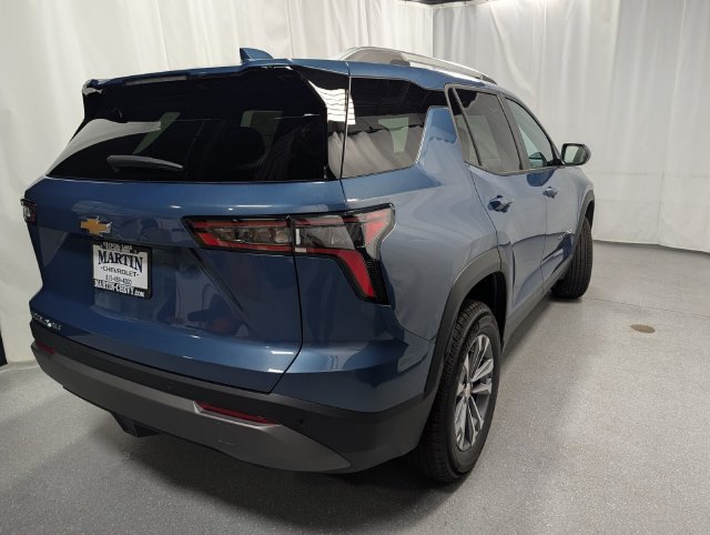 New 2027 Chevrolet Equinox LT AWD/4WD image 3