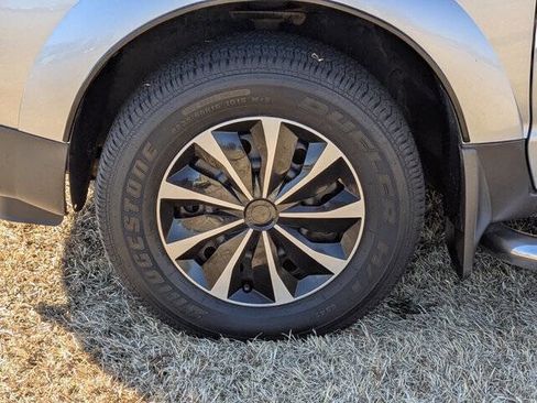 Used 2005 Saturn Vue AWD image 10