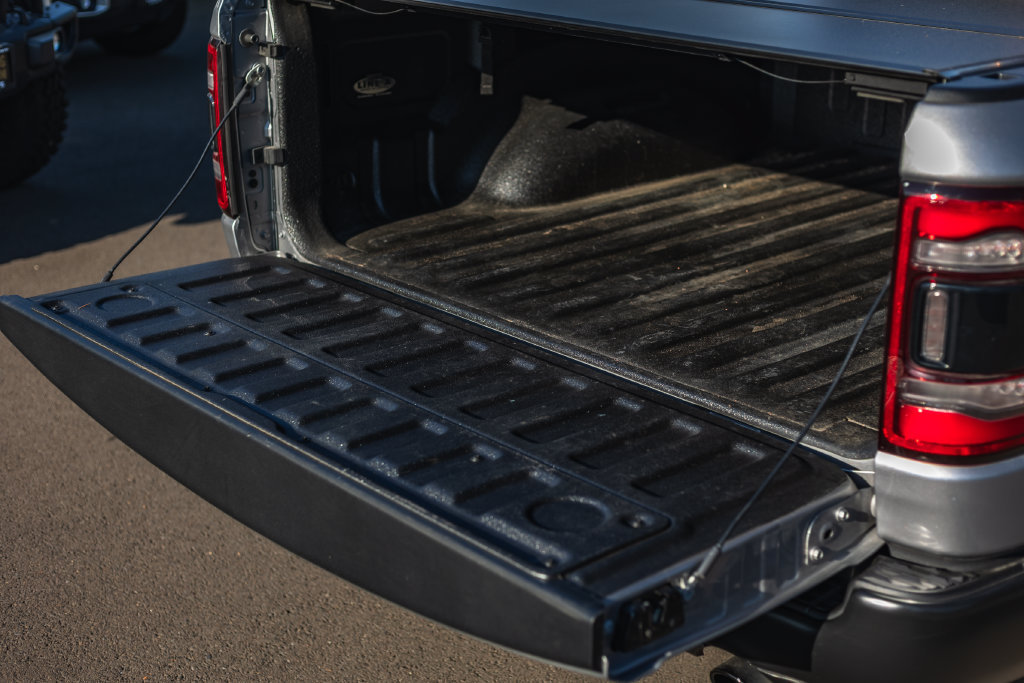 Used 2024 RAM 1500 Big Horn AWD/4WD image 9