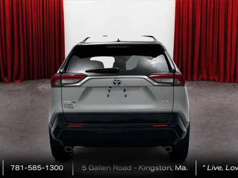 Certified 2022 Toyota RAV4 XSE w/ Weather Package image 6