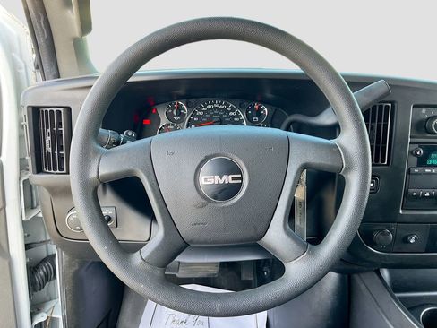 Used 2017 GMC Savana 2500 image 11