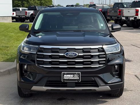New 2026 Ford Explorer Active w/ Active Comfort Package AWD/4WD image 8