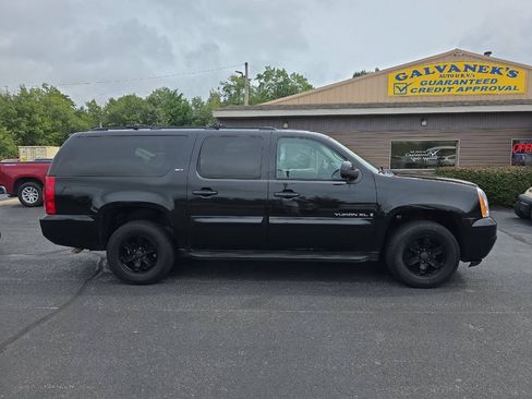 Used 2009 GMC Yukon XL SLT w/ Preferred Package AWD/4WD image 5