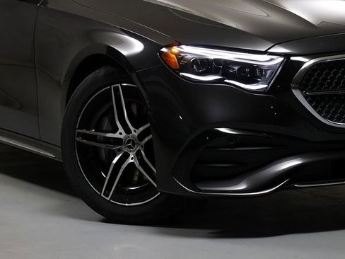 New 2026 Mercedes-Benz E 450 4MATIC Sedan image 3
