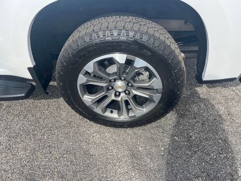 Used 2024 Chevrolet Silverado 1500 High Country w/ Technology Package image 36