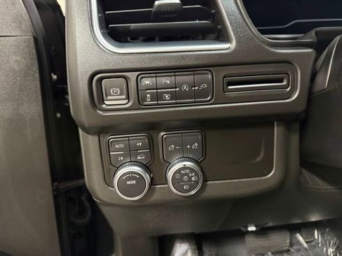 Used 2022 GMC Yukon SLT w/ SLT Luxury Package AWD/4WD image 20