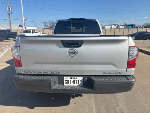 Used 2018 Nissan Titan PRO-4X image 6